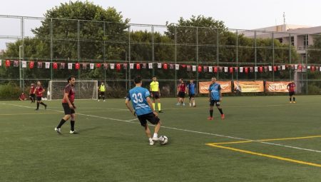 Büyükşehir Belediyesi 3. Birimler Arası Futbol Turnuvası Başladı
